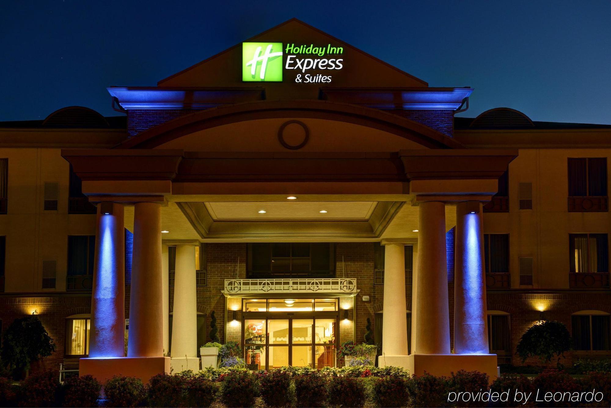 Holiday Inn Express And Suites Guelph, An Ihg Hotel Екстериор снимка